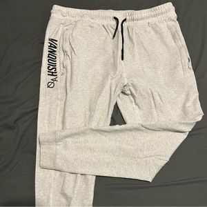 Vanquish joggers